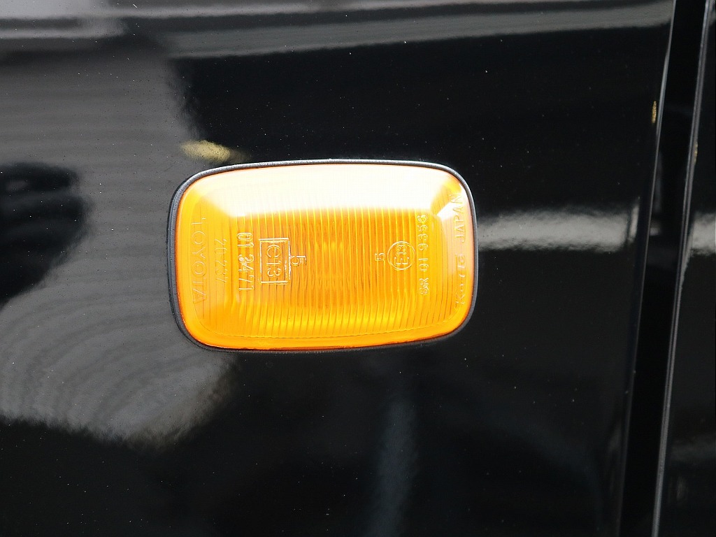 トヨタ ランドクルーザー100(22枚目)