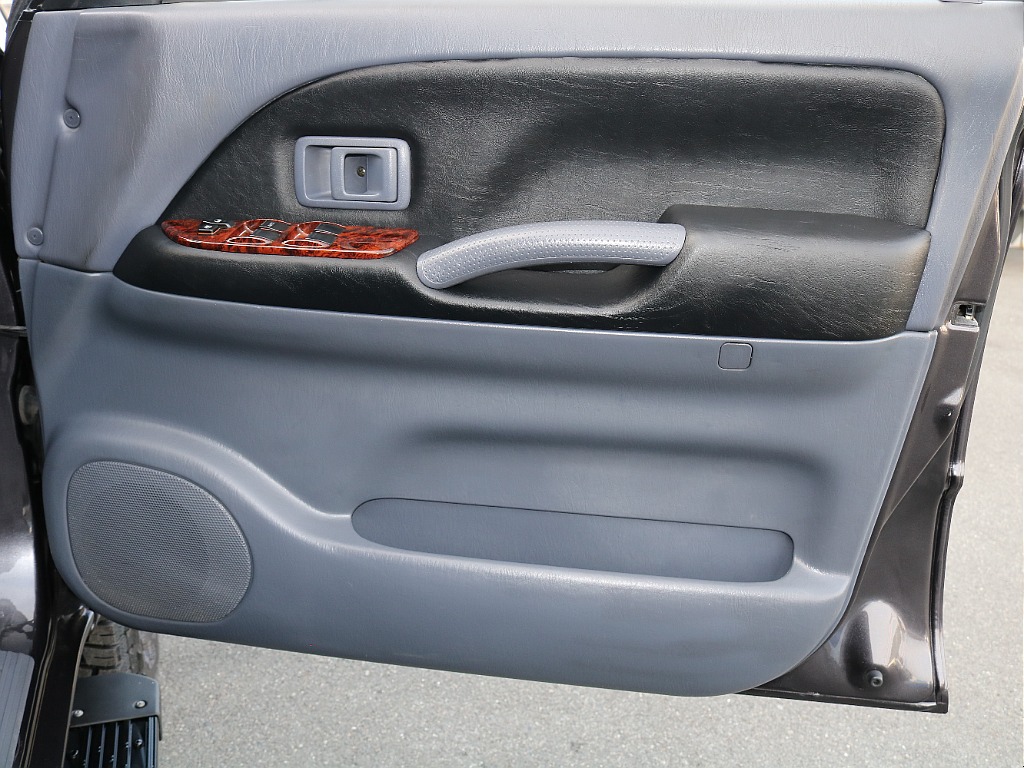 お問い合わせはランクル岡山店まで！！ＴＥＬ：０８６－４２０－２４２２