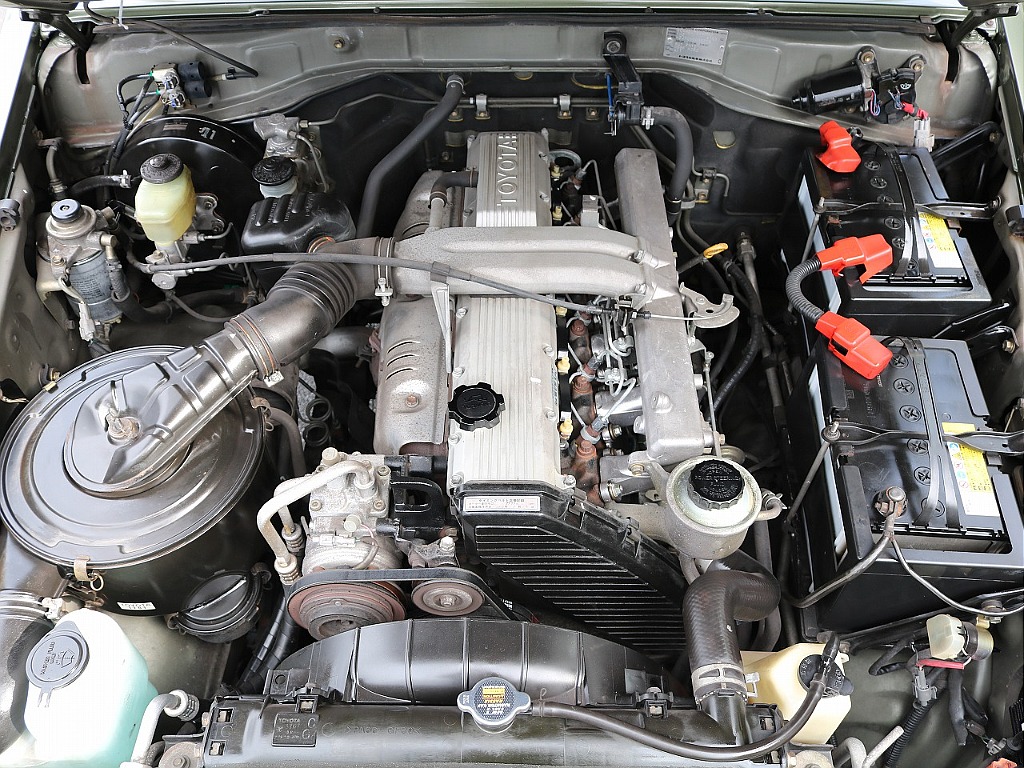 エンジンルームもキレイな状態です！