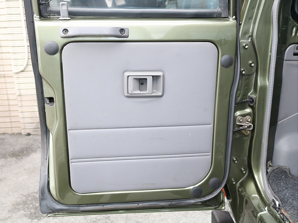 トヨタ ランドクルーザー70(35枚目)