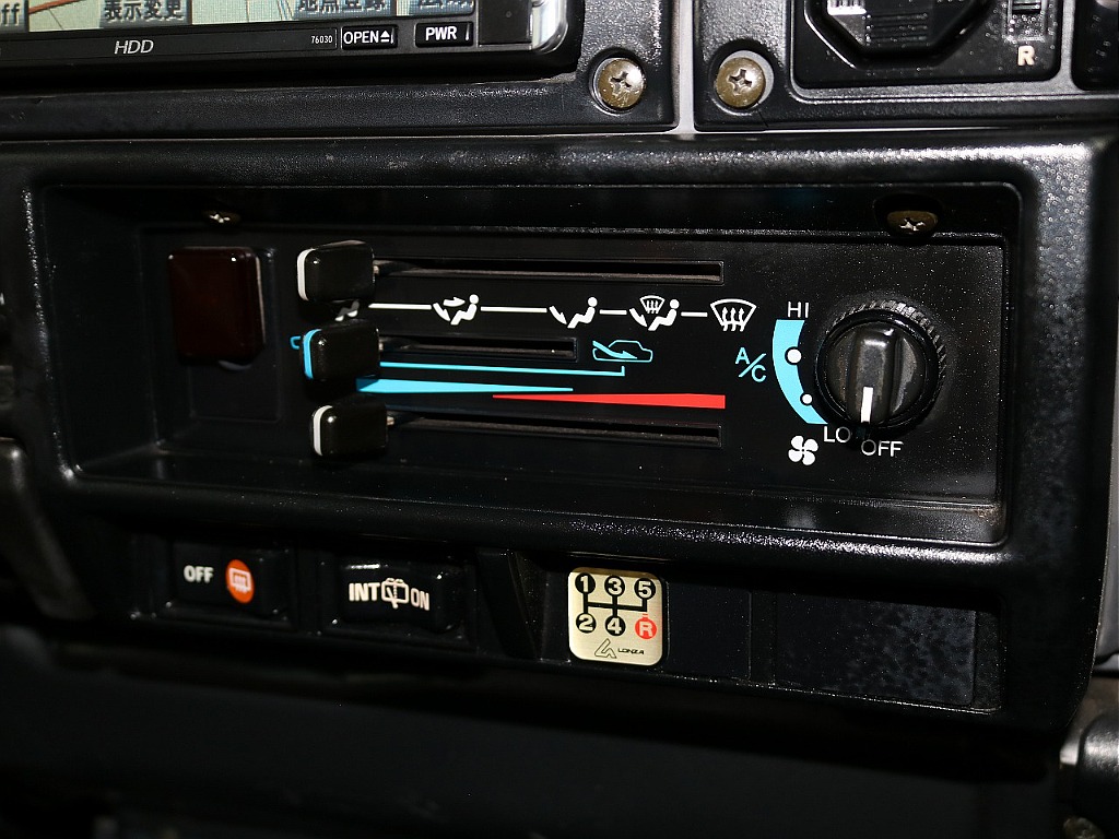 トヨタ ランドクルーザー70(46枚目)