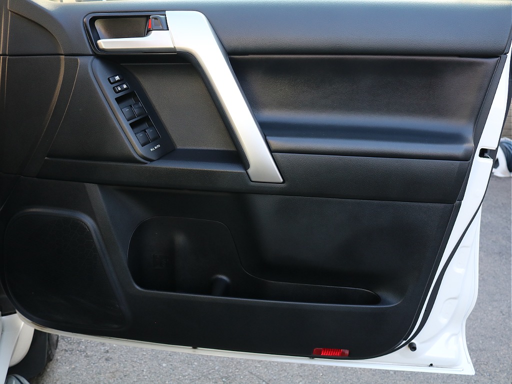 お問い合わせはランクル岡山店まで！！ＴＥＬ：０８６－４２０－２４２２