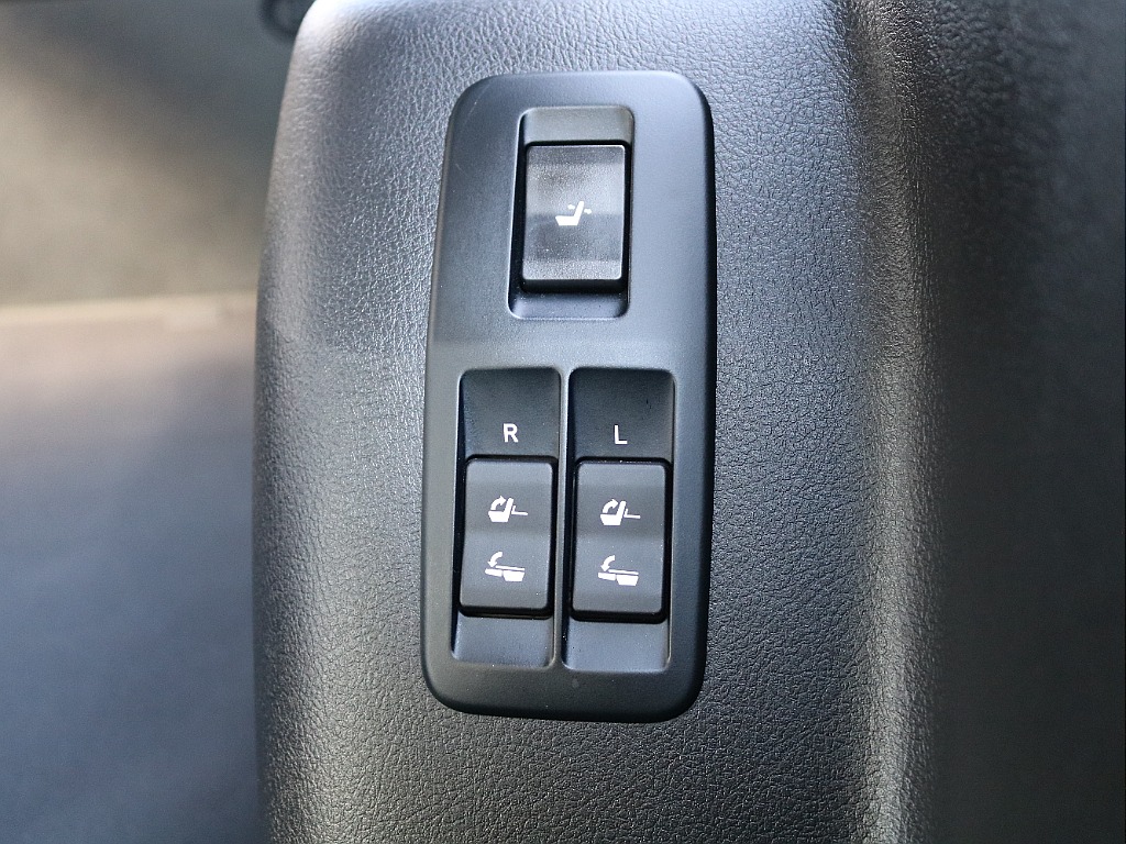 お問い合わせはランクル岡山店まで！！ＴＥＬ：０８６－４２０－２４２２