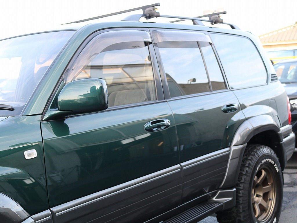 トヨタ ランドクルーザー100(27枚目)