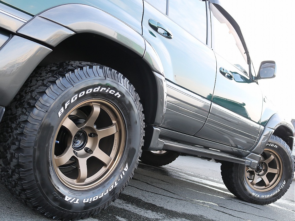 トヨタ ランドクルーザー100(28枚目)