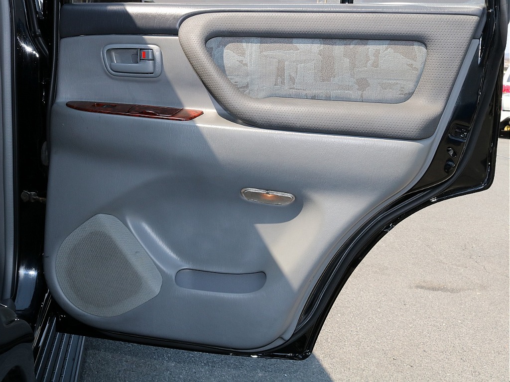 とても魅力の詰まった１台ですね！