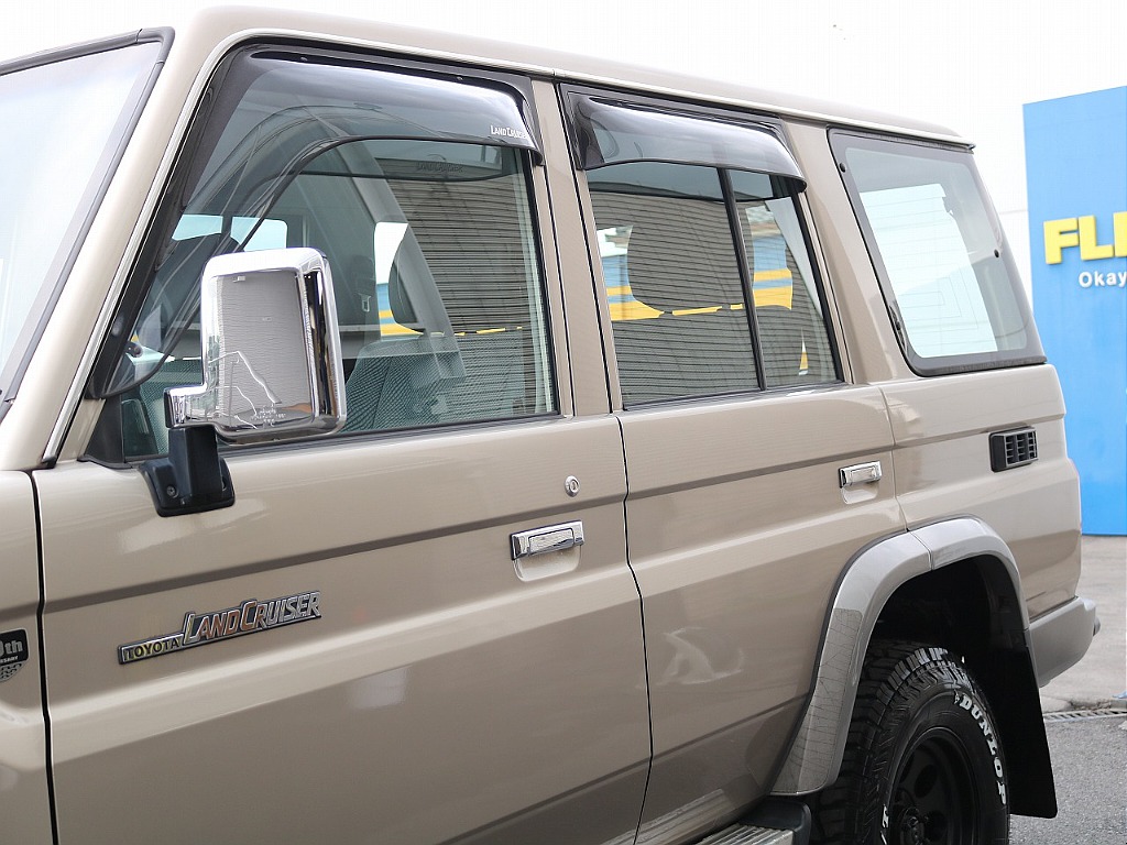 トヨタ ランドクルーザー70(26枚目)
