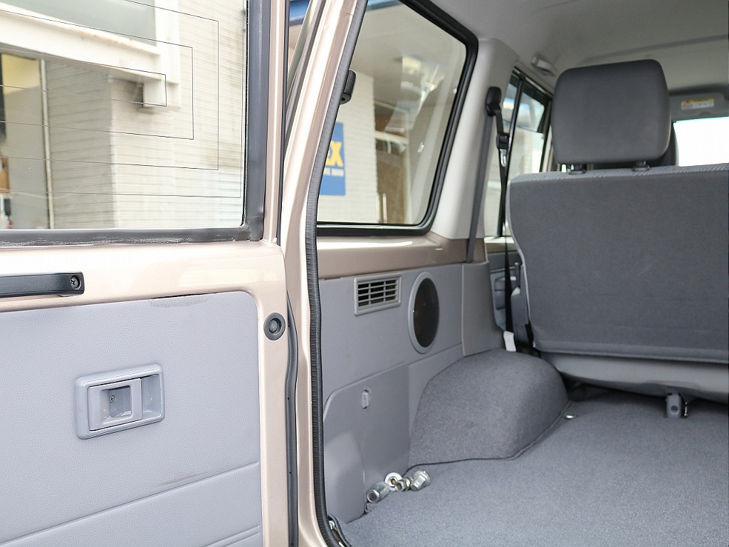 トヨタ ランドクルーザー70(39枚目)