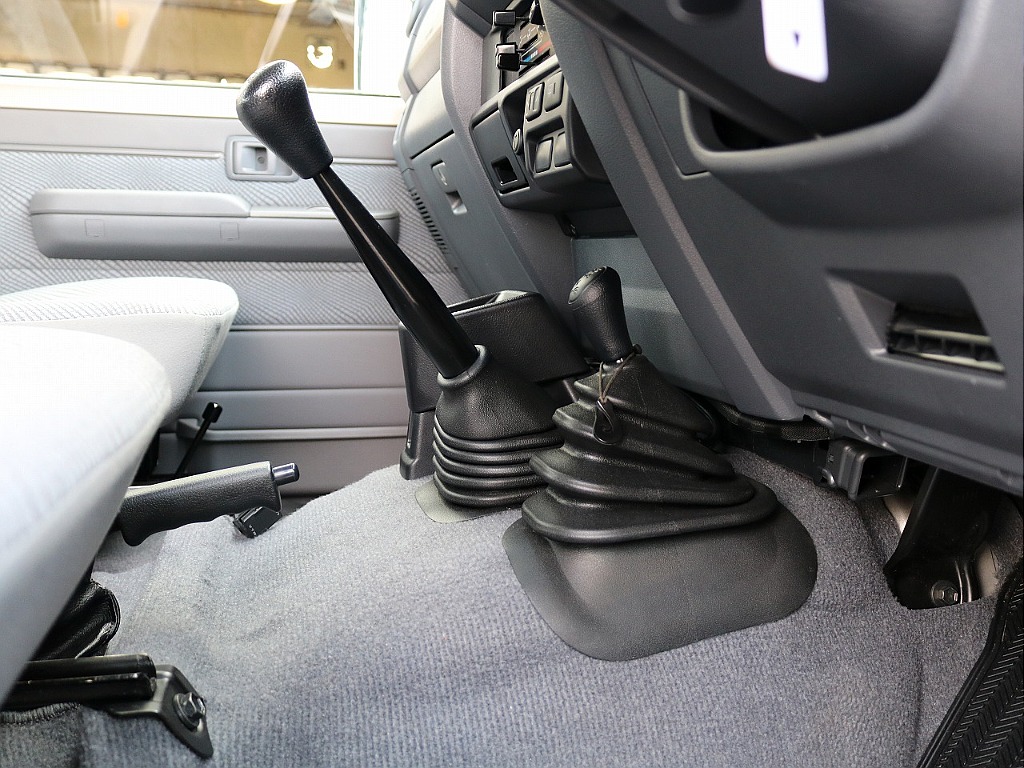 トヨタ ランドクルーザー70(45枚目)