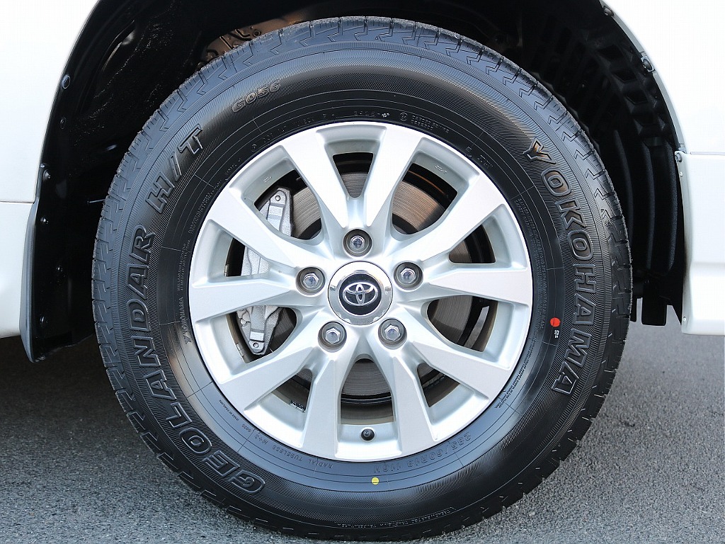 純正１８インチアルミ×ジオランダーH/T285/60-18タイヤ装着済み☆彡