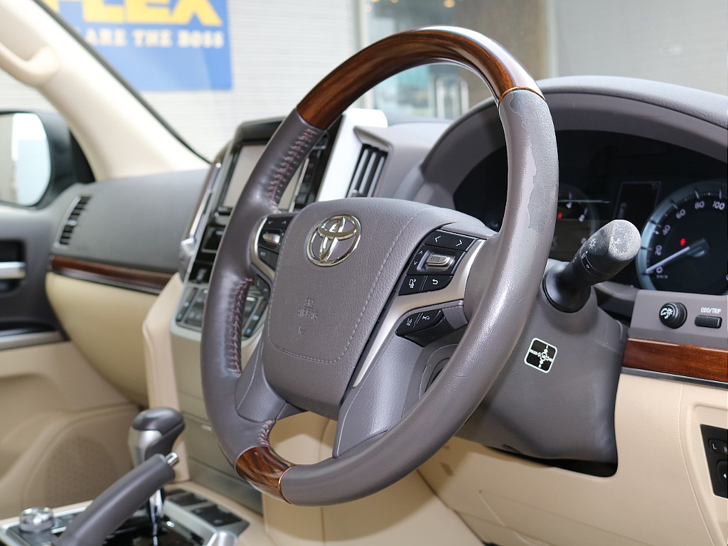 トヨタ ランドクルーザー200(57枚目)