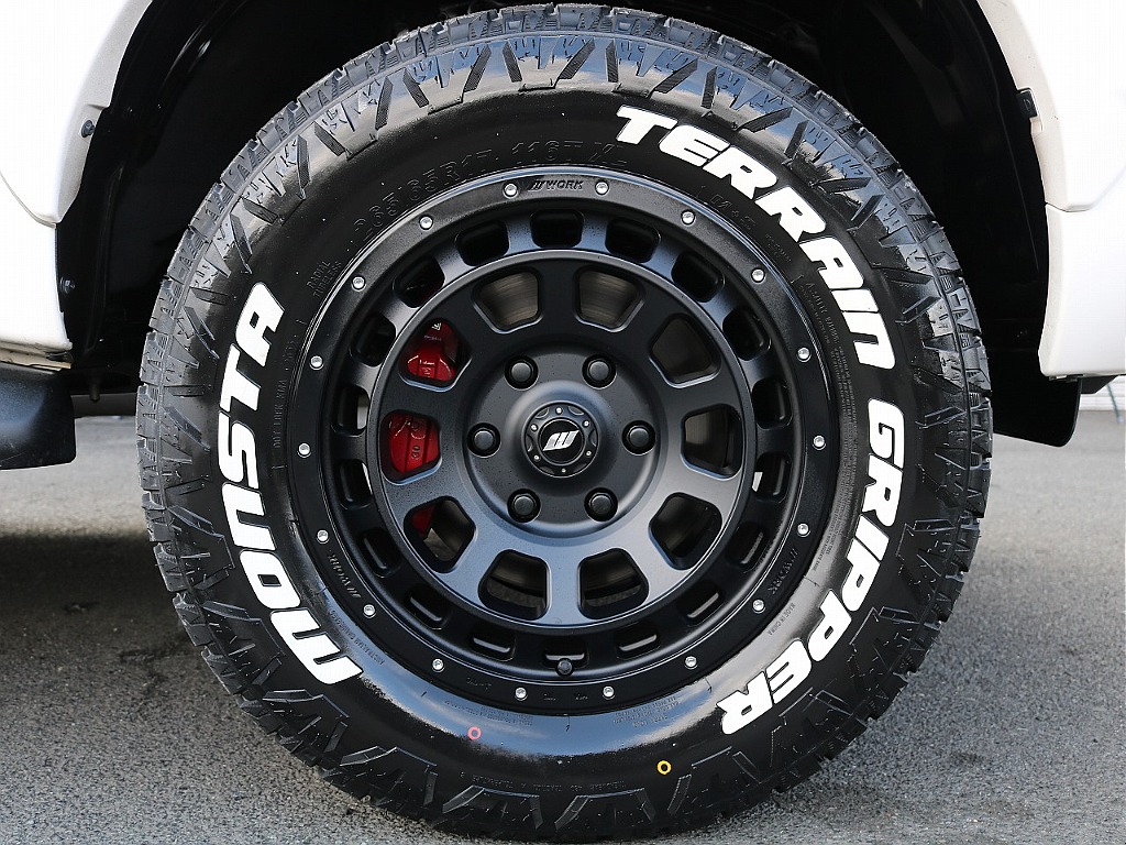 トヨタ ハイラックス(3枚目)