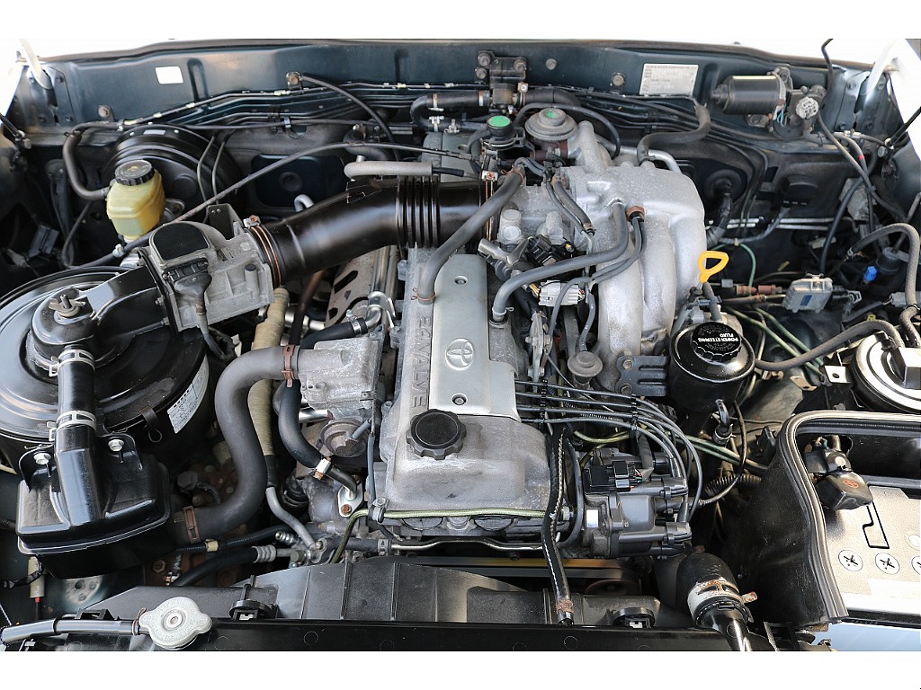 弊社では整備後の展示をしております！安心してお乗りいただけます！