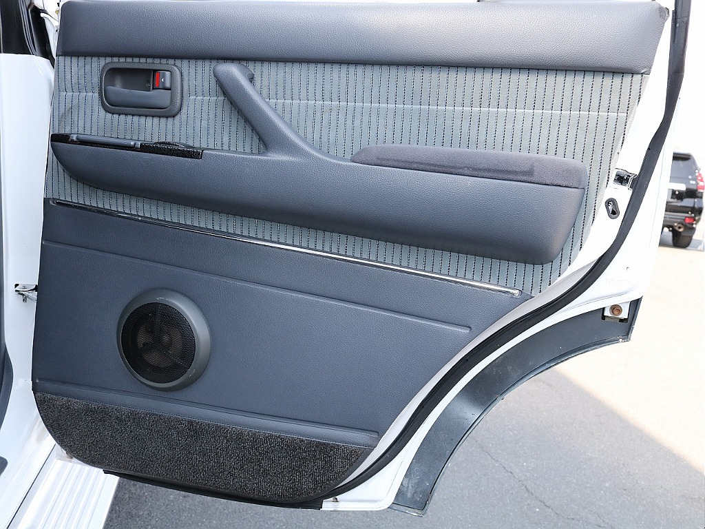トヨタ ランドクルーザー80(37枚目)