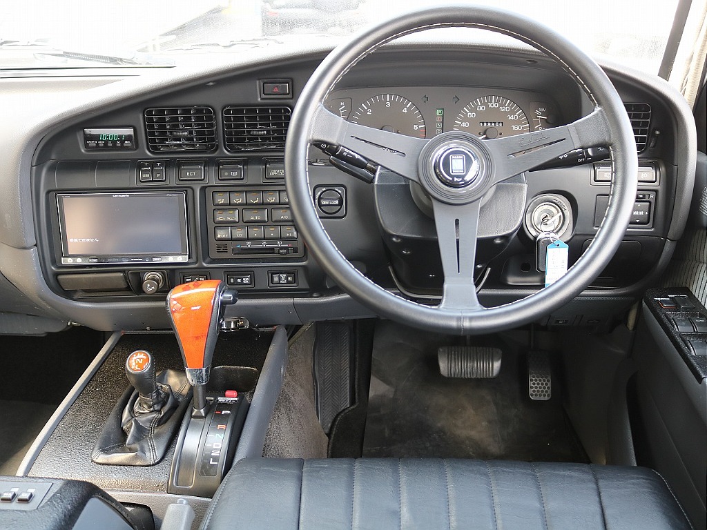 トヨタ ランドクルーザー80(38枚目)