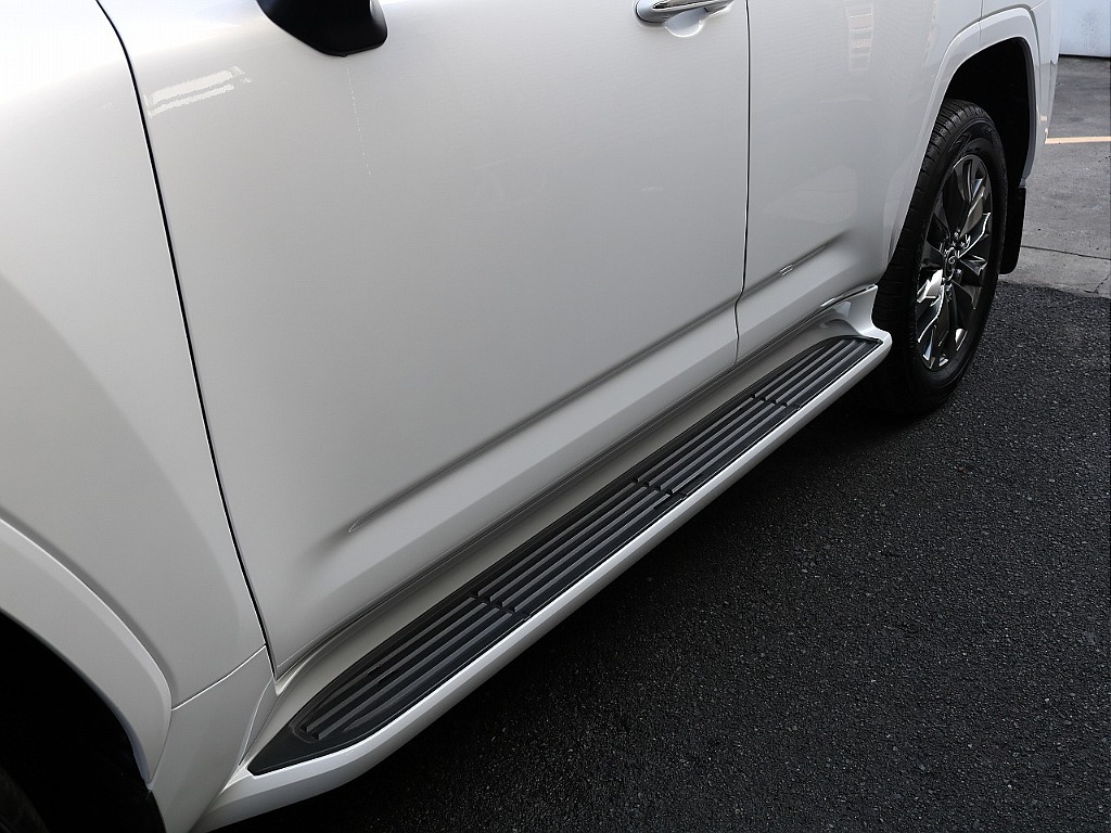 トヨタ ランドクルーザー300(24枚目)