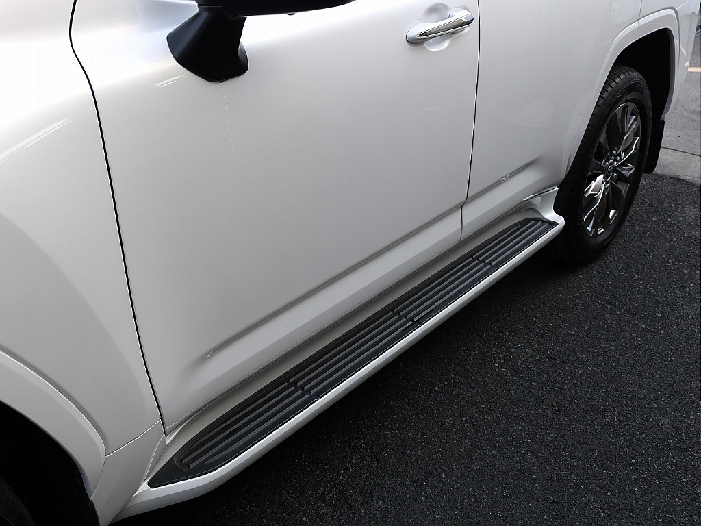 トヨタ ランドクルーザー300(26枚目)