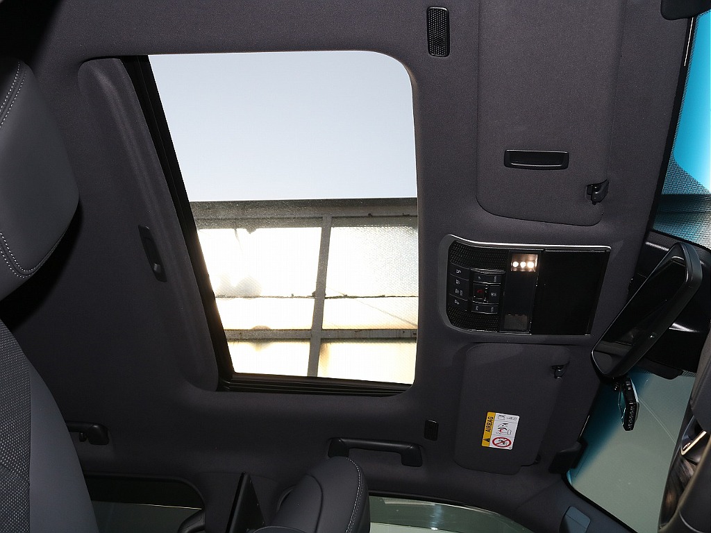 トヨタ ランドクルーザー300(48枚目)