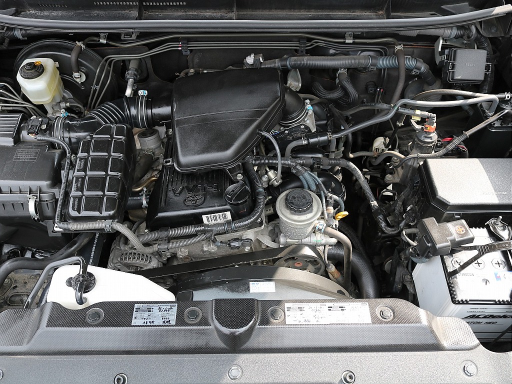 もちろんエンジンルームもキレイな状態です！