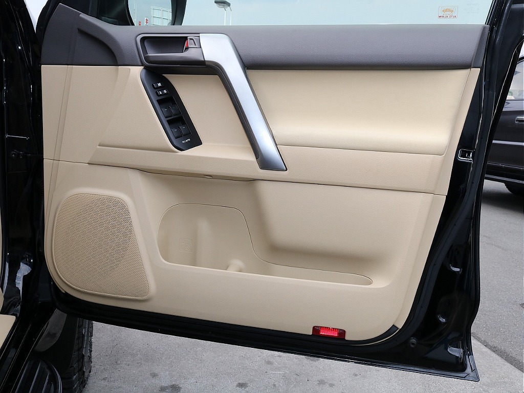 トヨタ ランドクルーザープラド(35枚目)