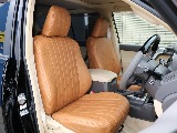 キャメルシートカバーの映える運転席周りです！