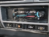 ランクル70系のエアコンスイッチは令和でもこの形です