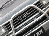 TOYOTAロゴがレトロな車体にマッチ