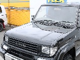 ボンネットは色あせもなく状態良さそう！