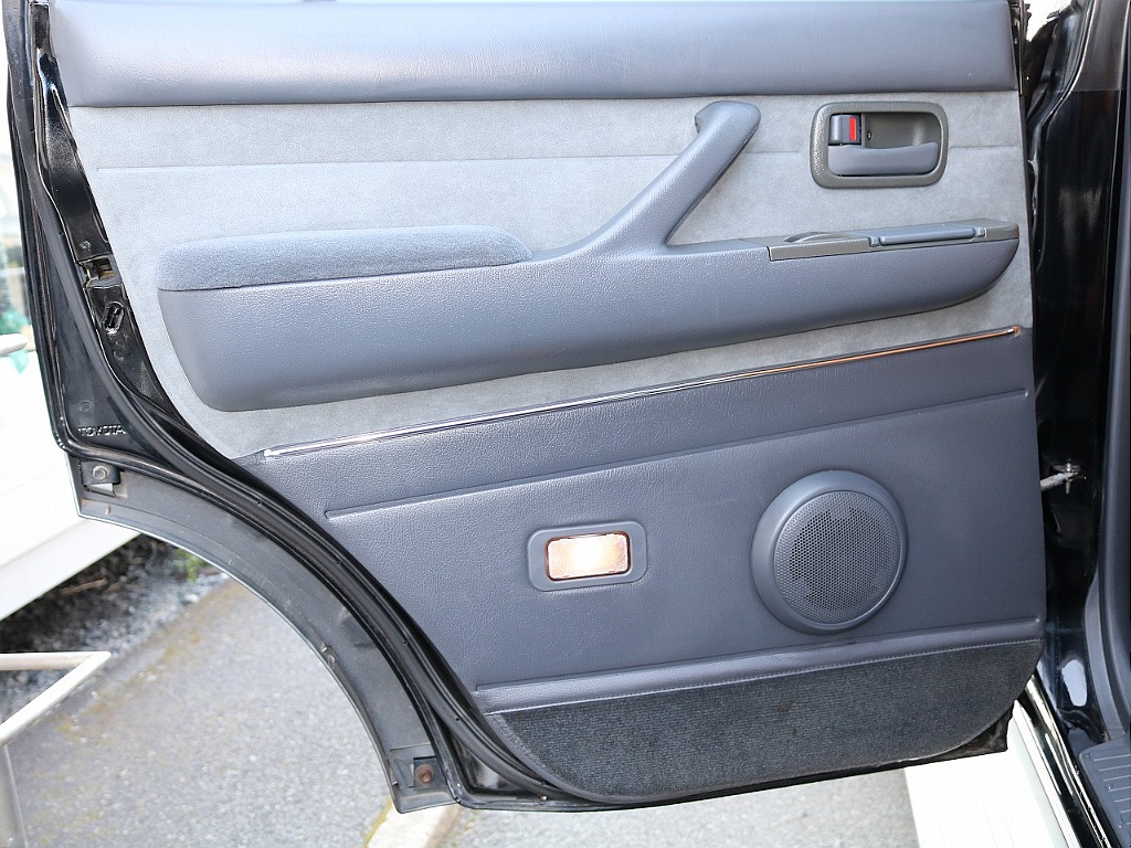 トヨタ ランドクルーザー80(37枚目)