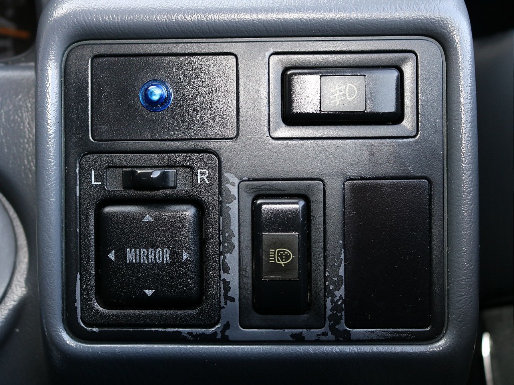 トヨタ ランドクルーザー80(48枚目)