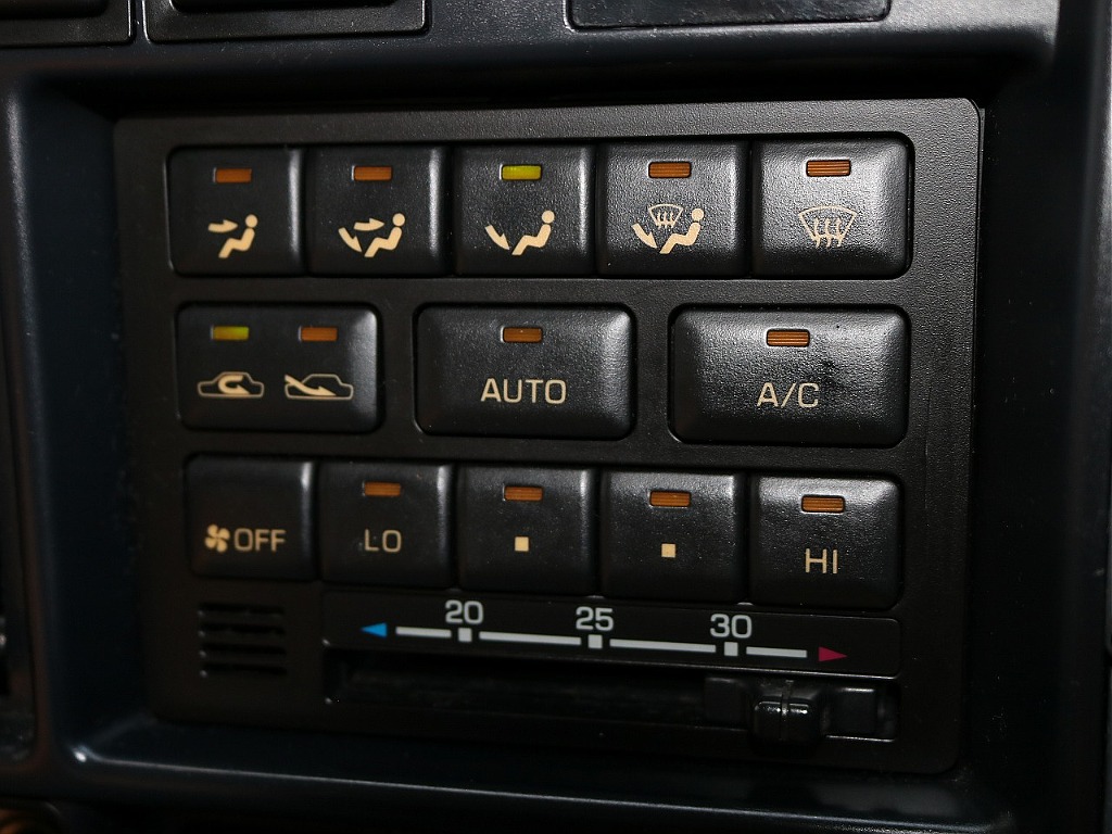 トヨタ ランドクルーザー80(49枚目)