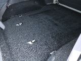 カーペットは若干の使用感ございますが破れは無さそうです☆
