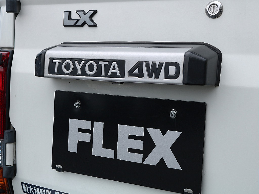 横文字TOYOTAが良いですね♪