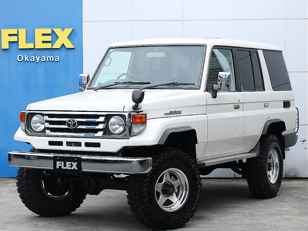 なんと記録簿21枚！ランドクルーザー70！3インチリフトアップ車両ご入庫致しました☆