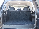 3列目シートを格納することによって荷室スペースも確保できます☆