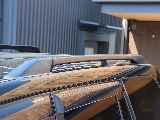 メーカーオプションのブラックルーフレール！