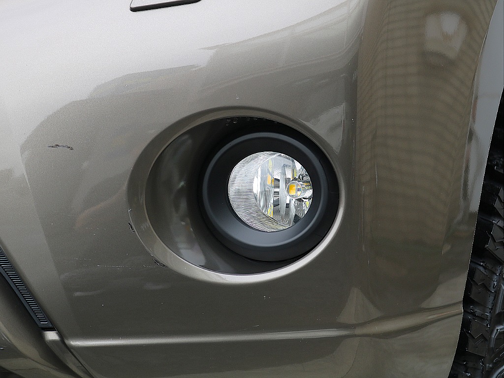 LEDフォグランプに変更されています☆