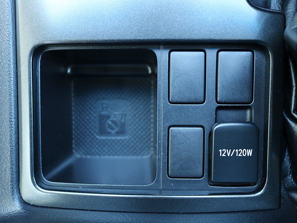 HDMIポートの取り付けも可能ですのでご用命下さいませ