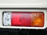純正テールランプ！オリジナルを生かしたスタイルとなっております