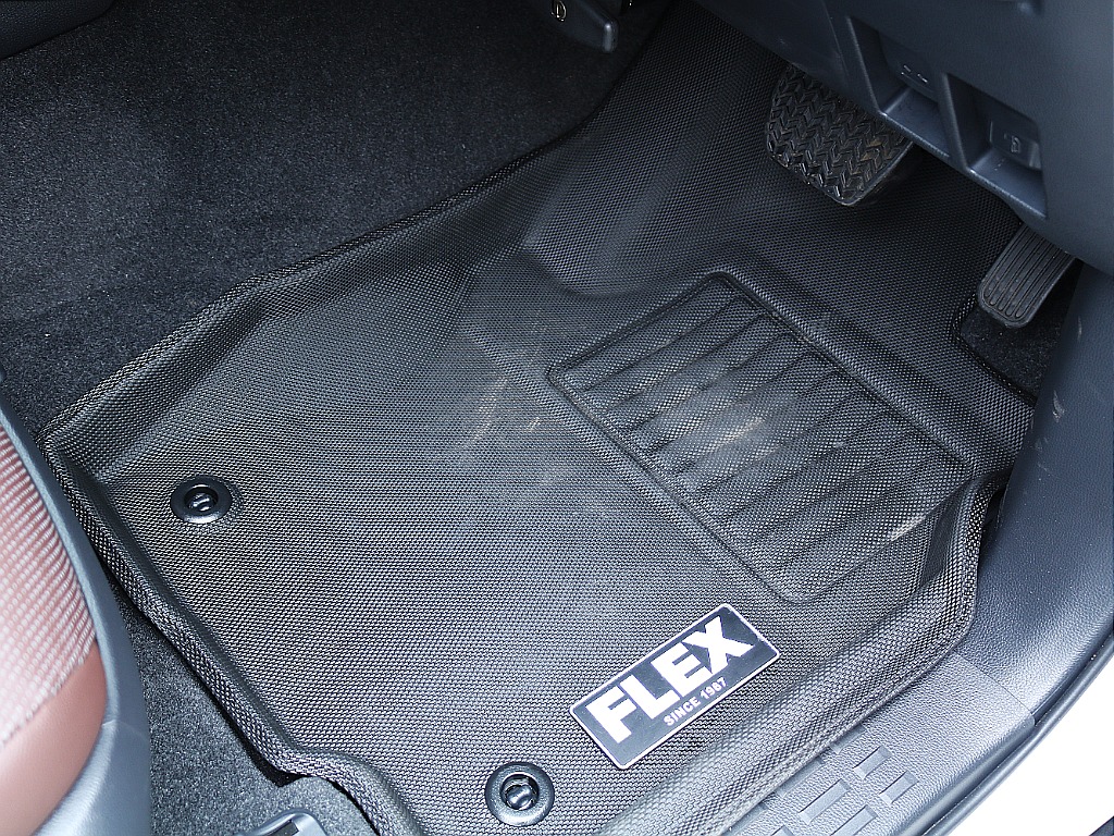 ＦＬＥＸ　３Ｄフロアマット