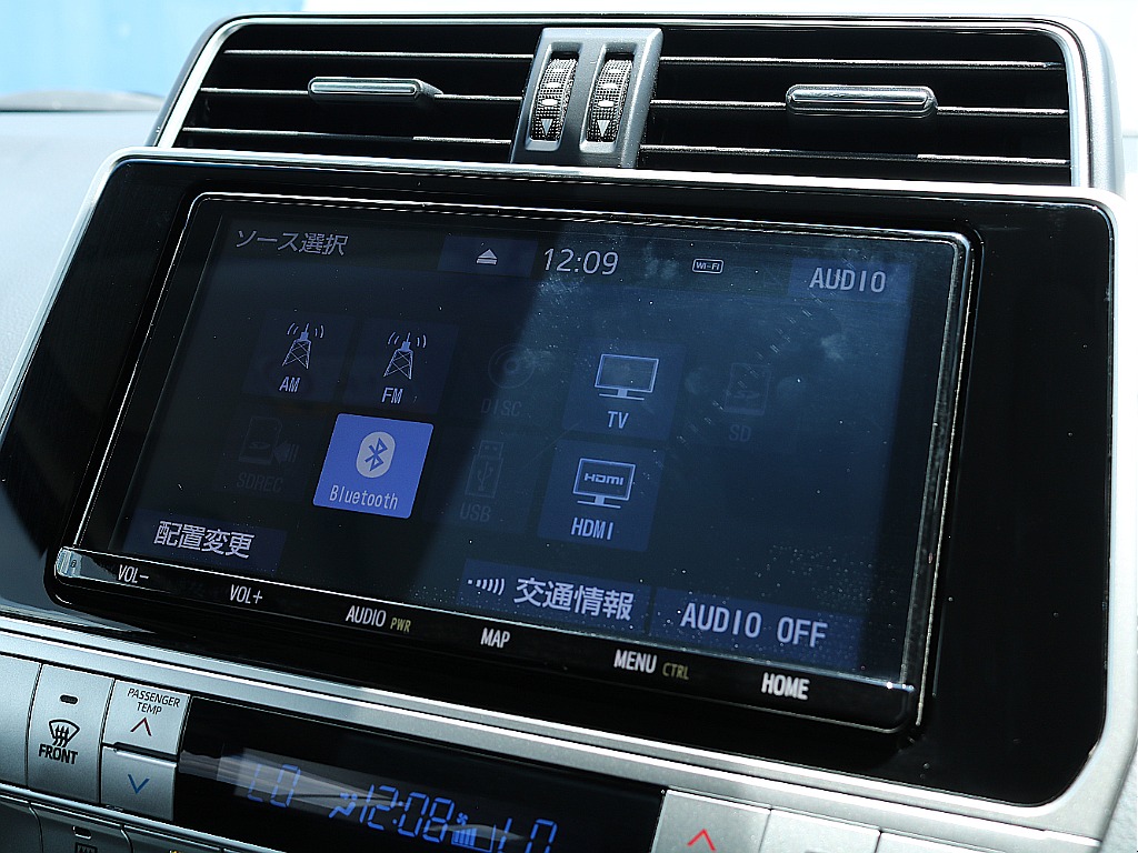 TOYOTA純正ナビ！Bluetooth接続可能！今回HDMIポートも取り付けされてますのでYouTube等視聴可能！
