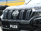 通常はメッキ調ですが今回マットブラックエディションの車両ですので標準でマットブラックとなります！カッコイイ！