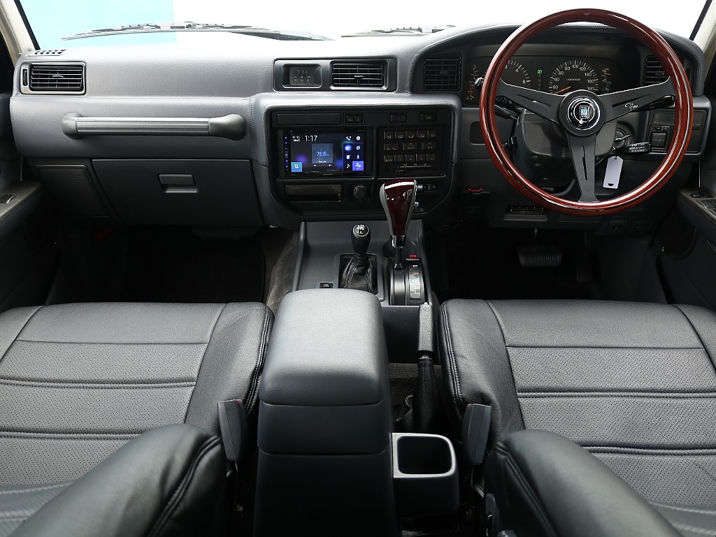 ＬＣ８０！ 内外装コンディション良好！【全国陸送納車可】