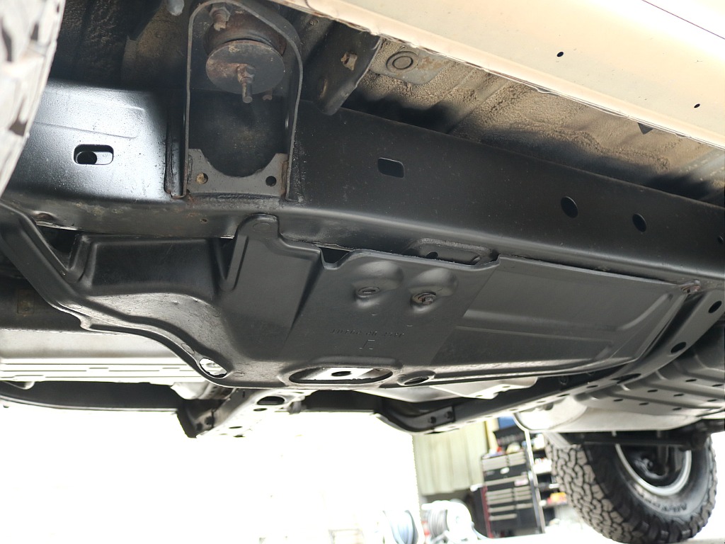 下廻塗装済み！Fシールド塗装★