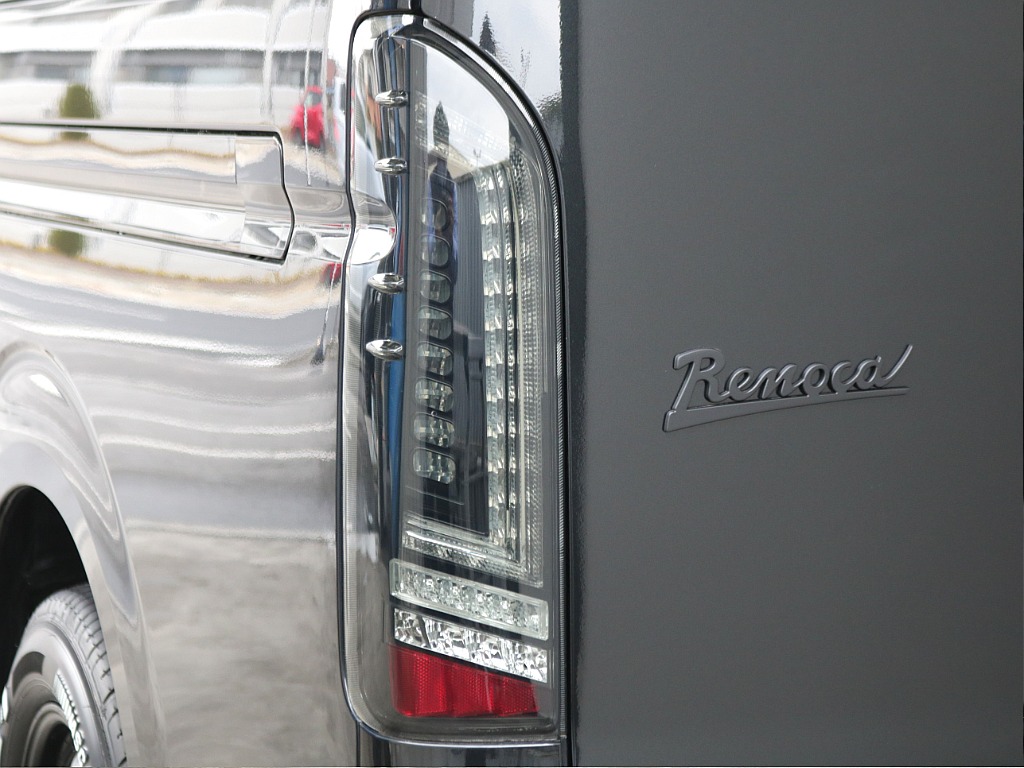 オリジナルLEDテールランプ