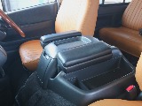運転席・助手席アームレスト