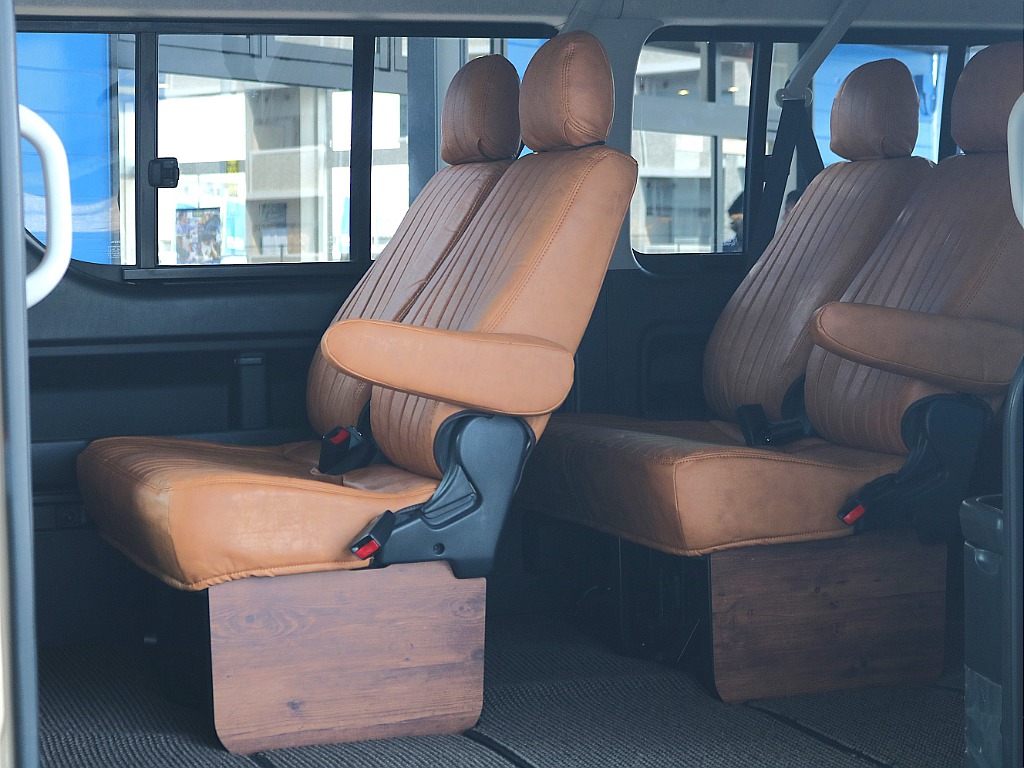 なんだかんだ使いやすいベースシート車両