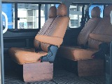 なんだかんだ使いやすいベースシート車両