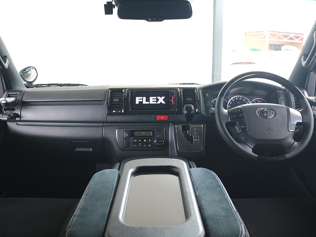 ダークプライム特別仕様車限定インテリア