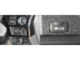 プッシュ式スタート・オートハイビームスイッチ・パワースライドドアスイッチ・ビルトインＥＴＣ・１００Ｖ電源